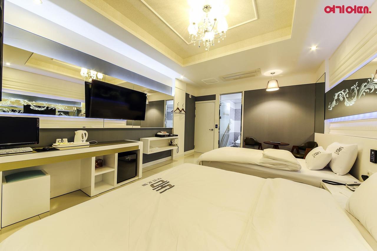 Dome Hotel Gwangju Metropolitan City Exterior photo
